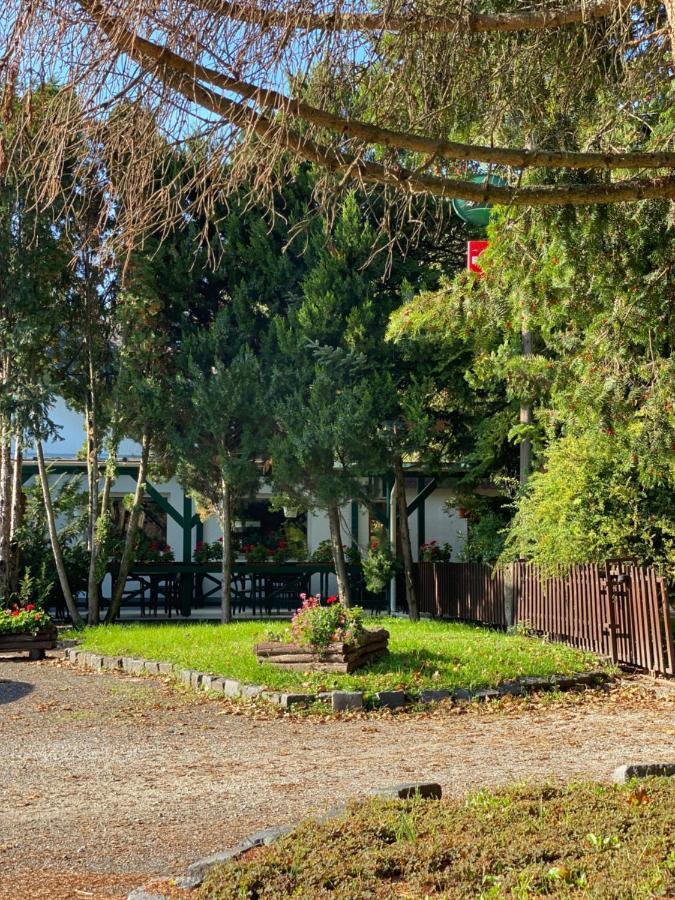 Bed and Breakfast A Fogado Bicske Экстерьер фото