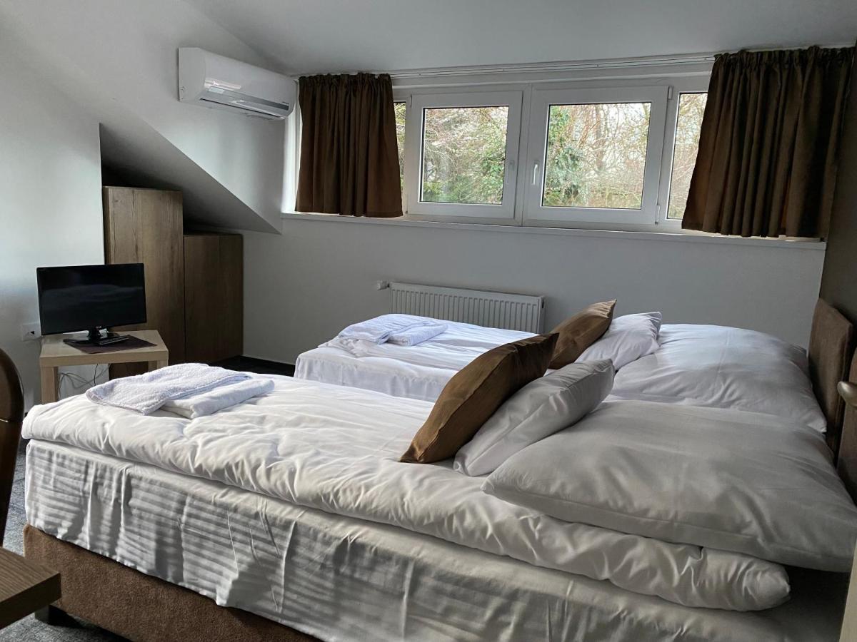Bed and Breakfast A Fogado Bicske Экстерьер фото