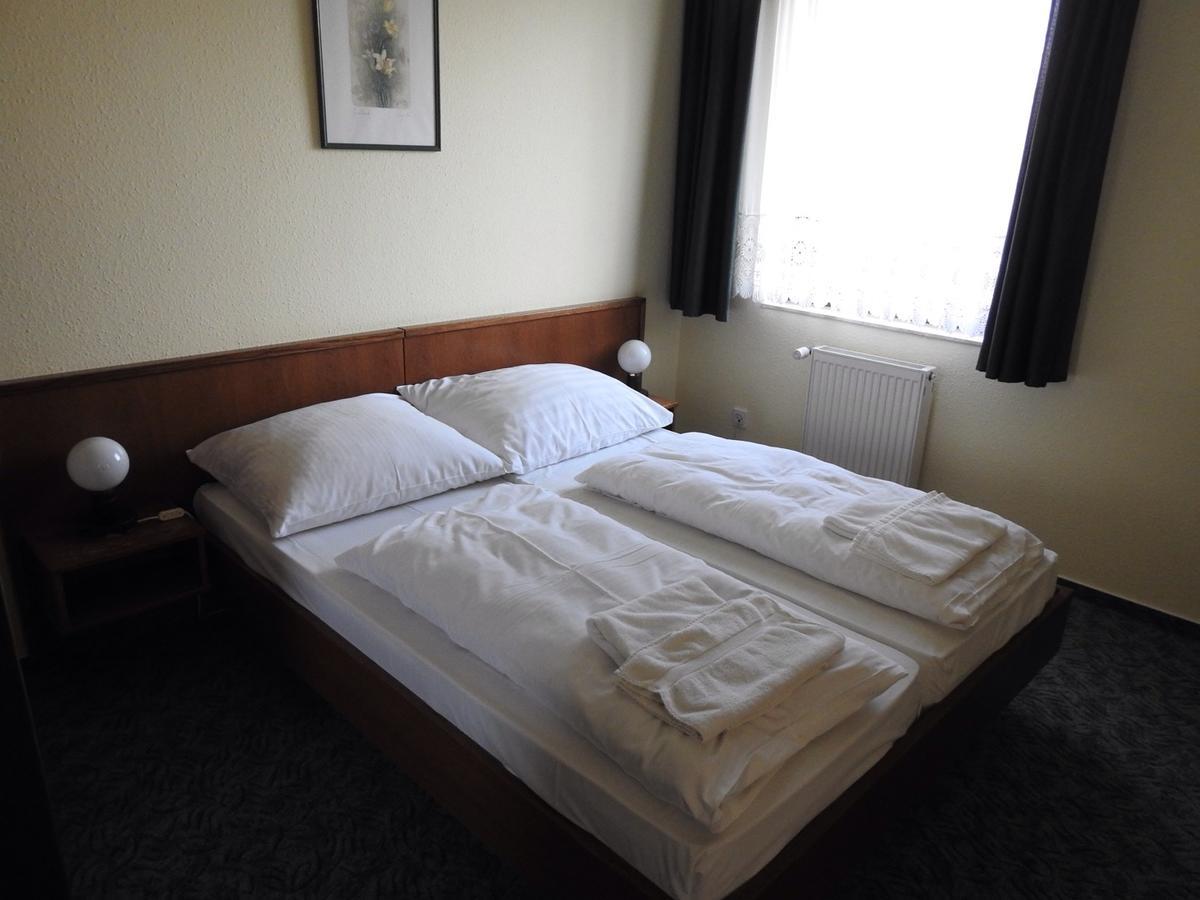 Bed and Breakfast A Fogado Bicske Экстерьер фото